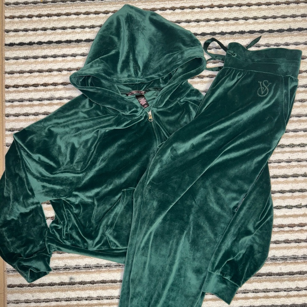 Victoria's Secret Velour Full-Zip Hoodie Jogger Set Deep Green Size Medium - Picture 1 of 8